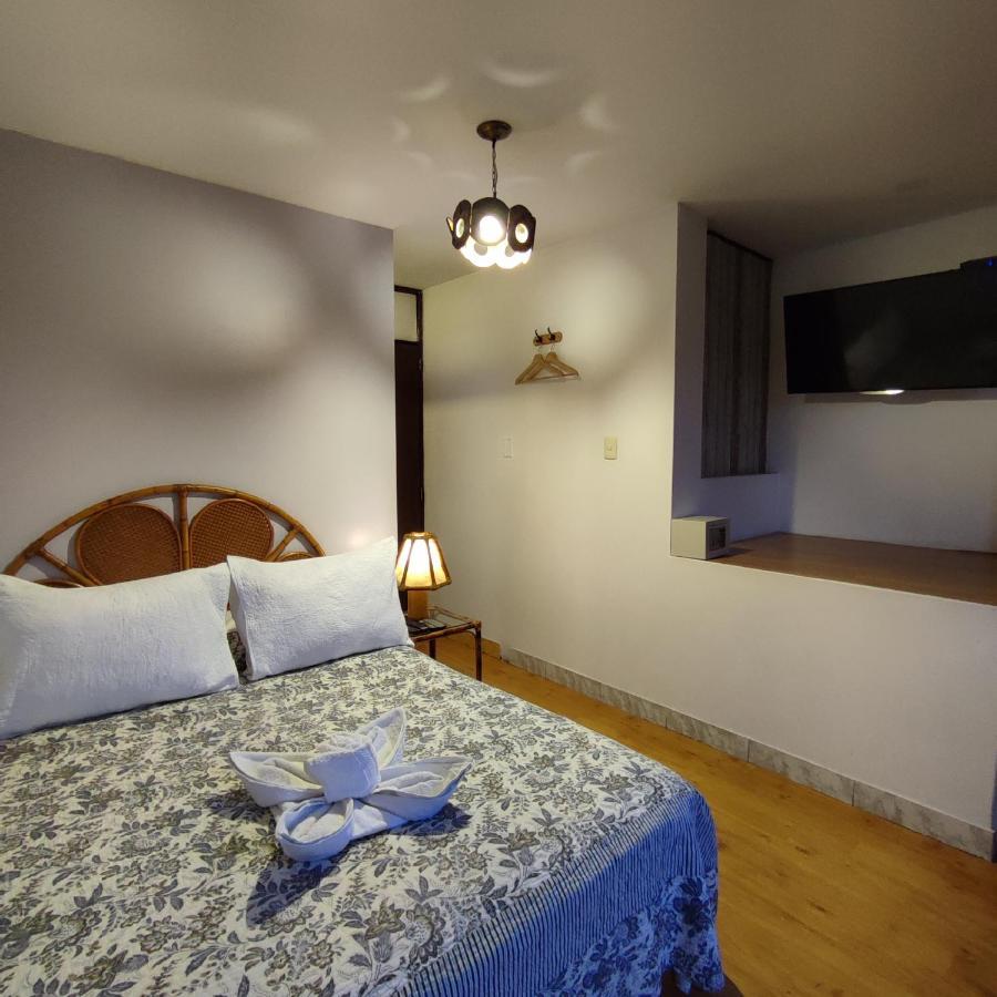 Limper B&B - Airport Callao Kültér fotó