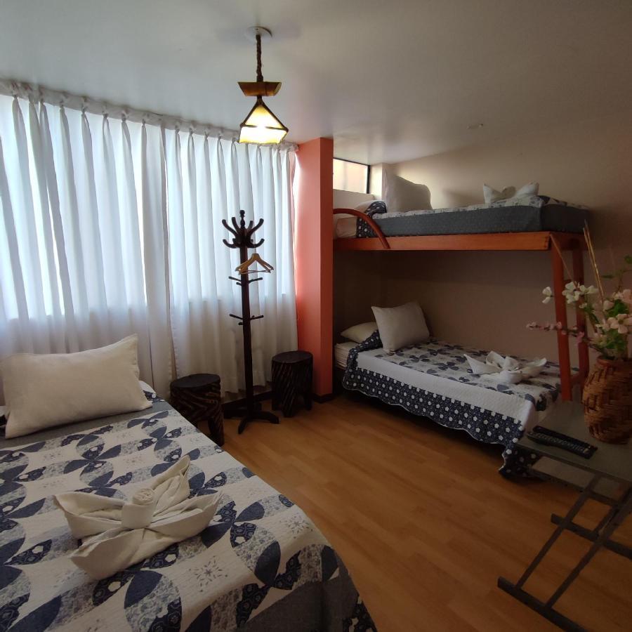 Limper B&B - Airport Callao Kültér fotó
