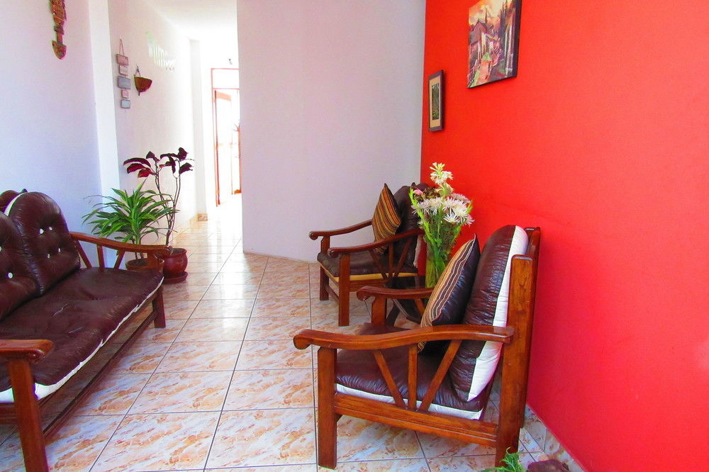 Limper B&B - Airport Callao Kültér fotó