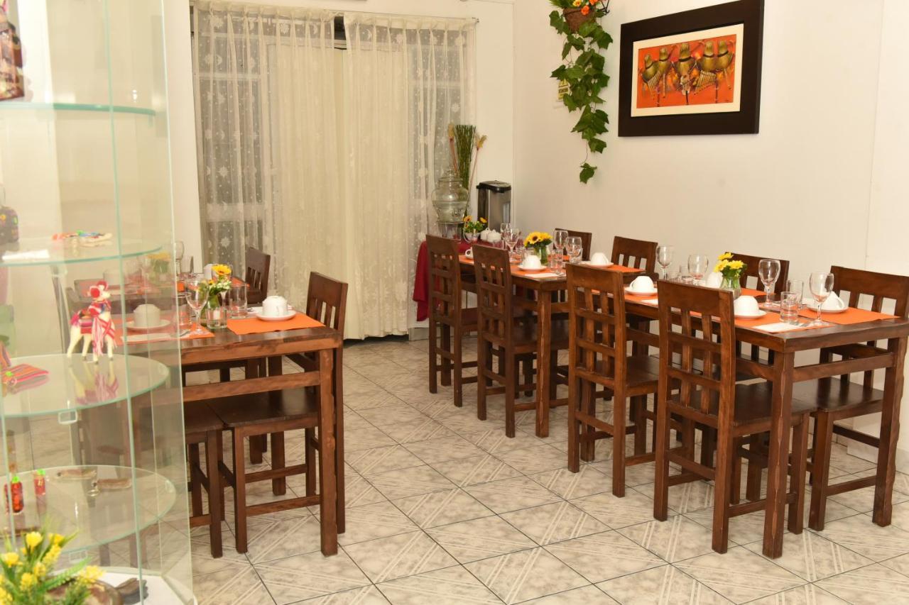 Limper B&B - Airport Callao Kültér fotó